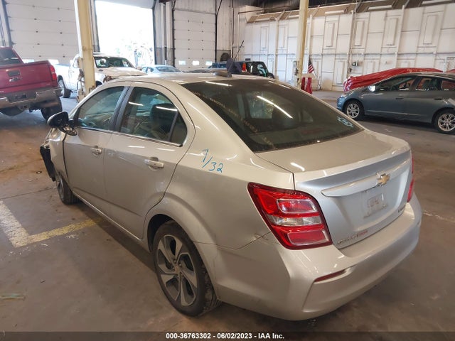 Chevrolet Sonic Premier 2018 1G1JF5SB7J4138216 Image 3