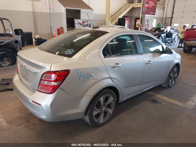 Chevrolet Sonic Premier 2018 1G1JF5SB7J4138216 Image 4
