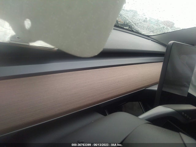 Tesla Model 3 Long Range 2018 5YJ3E1EB7JF099126 Image 12