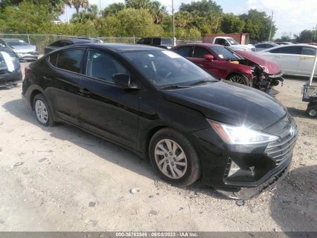 2019 5NPD74LF1KH452730 main image
