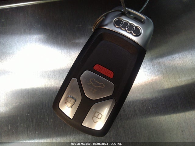 WAUBBAF43NN003629 Audi A4 Sedan Premium Plus