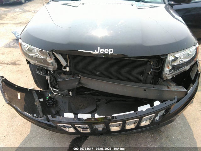 1C4NJDEB5GD795571 Jeep Compass High Altitude Edition