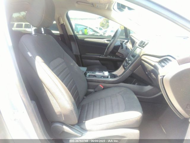 3FA6P0LU2LR113818 Ford Fusion Hybrid Se