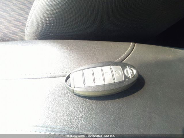 KNMAT2MT5KP507272 Nissan ROGUE SV