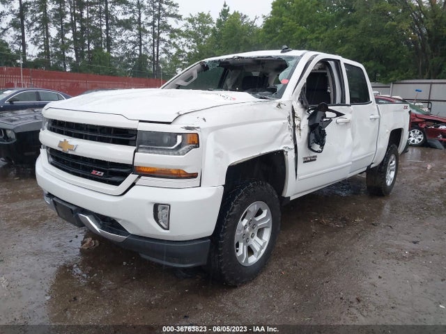 Chevrolet Silverado 1500 Lt 2018 3GCUKRECXJG556266 Image 2