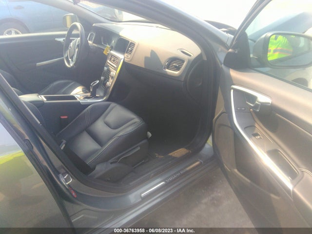 2017 Volvo S60, VIN: YV140MTL4H2432468