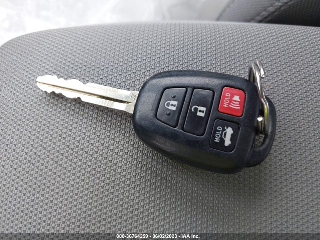 Toyota Corolla L/le/s/s Plus/le Plus 2016 5YFBURHE2GP541973 Image 3