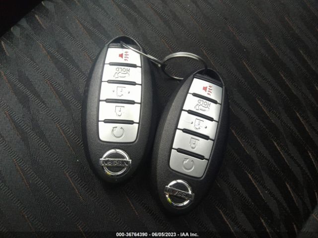 KNMAT2MV8JP614056 Nissan ROGUE SV