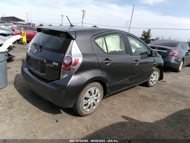 Toyota Prius C One/three/two/four 2014 JTDKDTB38E1566012 Image 4