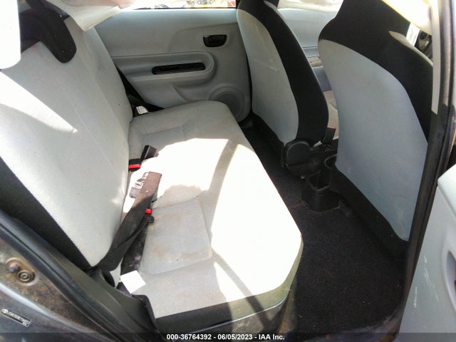 Toyota Prius C One/three/two/four 2014 JTDKDTB38E1566012 Image 8