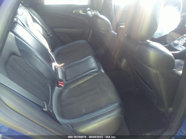 1C3CCCBG1FN678157 Chrysler 200 S