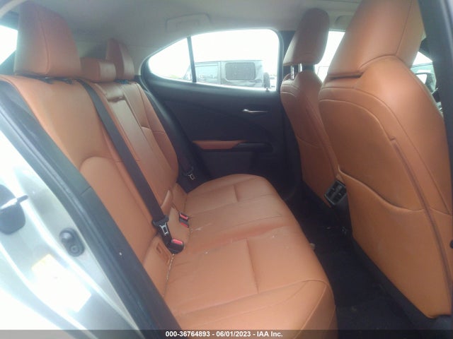 JTHY3JBH0K2014361 Lexus Ux Ux 200