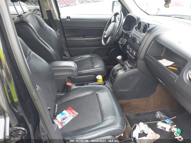 1C4NJPBA6GD603314 Jeep Patriot Sport Se