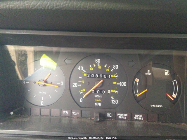 1988 VOLVO 244 DL/GL VIN: YV1AX8841J1296710