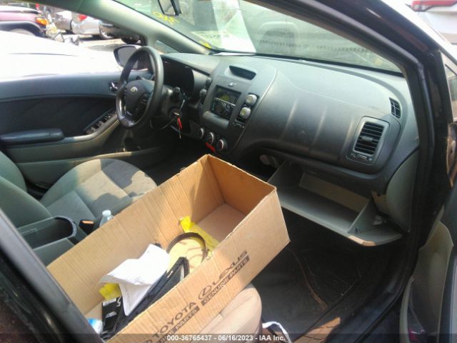 KNAFK4A66F5371588 KIA FORTE LX