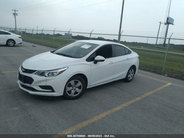 Chevrolet CRUZE LS 2018 1G1BC5SM5J7206977 Image 2