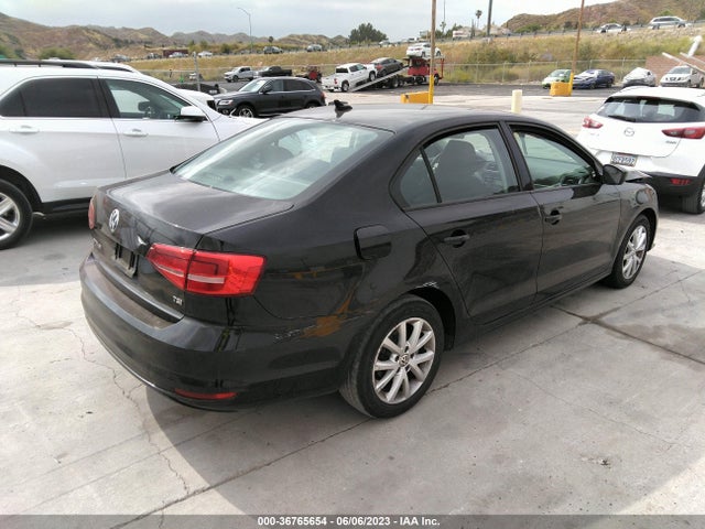 3VWD17AJXFM270063 Volkswagen Jetta Sedan 1.8t Se