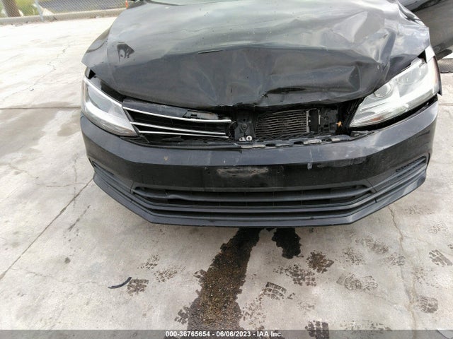 3VWD17AJXFM270063 Volkswagen Jetta Sedan 1.8t Se