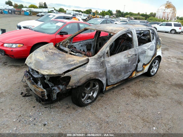 Chevrolet SONIC LTZ 2014 1G1JE6SB5E4206575 Image 2