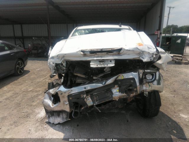 1GT12TEY5JF268958 GMC Sierra 2500hd Slt