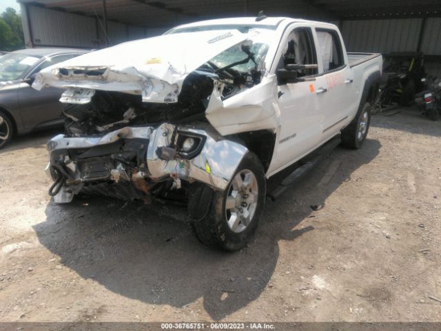 1GT12TEY5JF268958 GMC Sierra 2500hd Slt