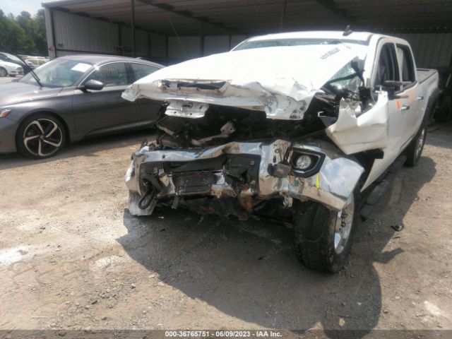 1GT12TEY5JF268958 GMC Sierra 2500hd Slt