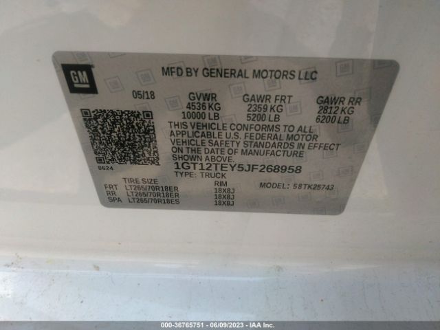 1GT12TEY5JF268958 GMC Sierra 2500hd Slt