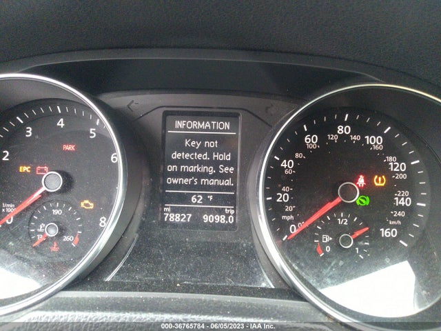 1VWBT7A30HC064550 Volkswagen Passat 1.8t Se