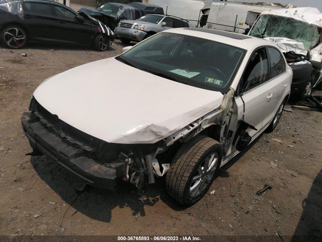 2014 VOLKSWAGEN JETTA SEDAN SE VIN: 3VWD17AJ1EM384127