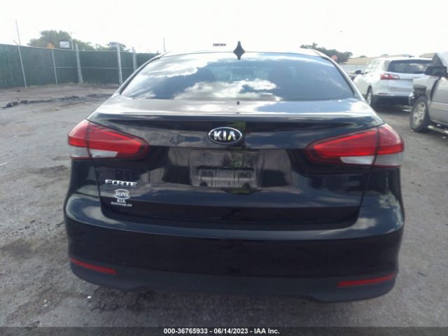 3KPFK4A78HE013847 KIA FORTE LX