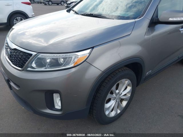 5XYKUDA7XFG600480 KIA SORENTO EX