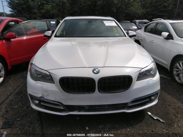 BMW 528i Xdrive 2015 WBA5A7C51FD622477 Image 11