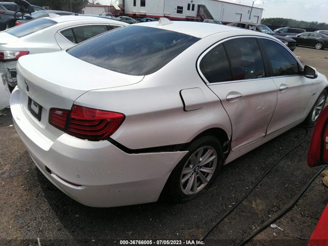 BMW 528i Xdrive 2015 WBA5A7C51FD622477 Image 3