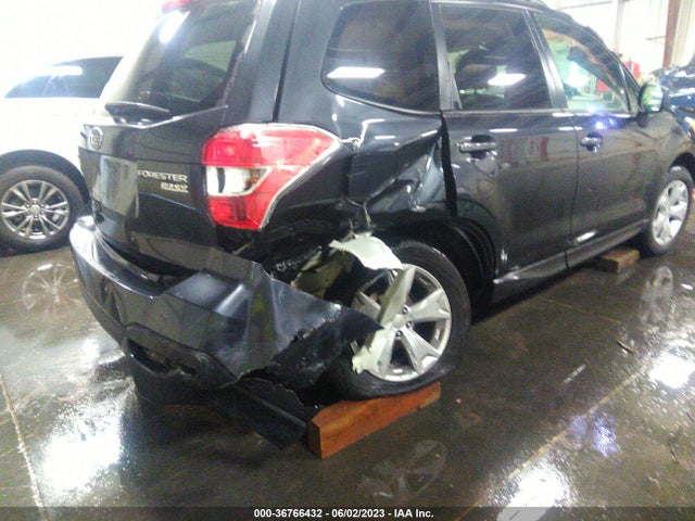 JF2SJADC9FH460284 Subaru Forester 2.5i Premium