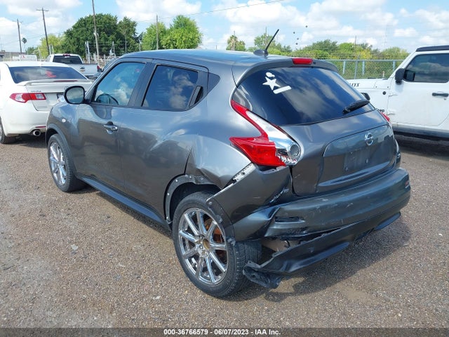 2011 NISSAN JUKE SV VIN: JN8AF5MR2BT022354