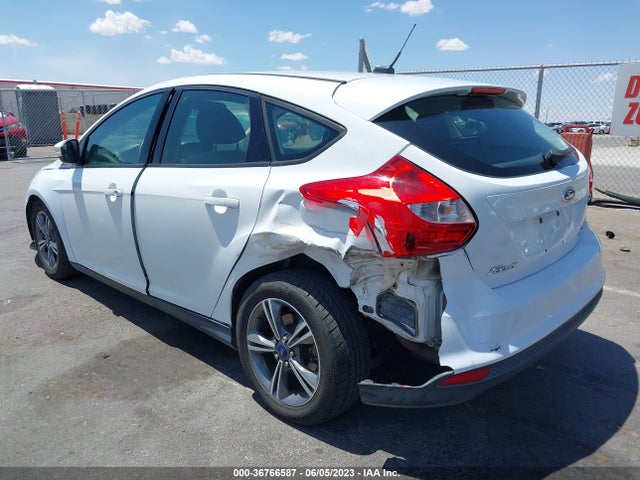 1FADP3K28EL247520 Ford FOCUS SE