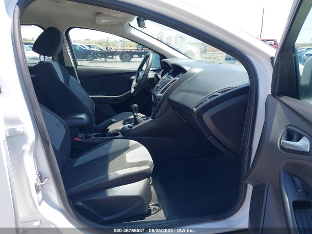 1FADP3K28EL247520 Ford FOCUS SE