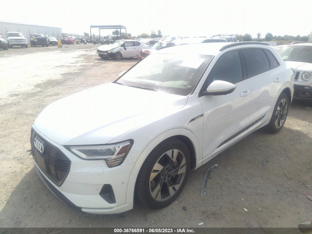2022 Audi e-tron, VIN: WA1AAAGE3NB010410