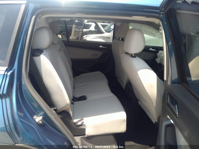 2018 VOLKSWAGEN TIGUAN SEL/SE VIN: 3VV3B7AX7JM176555