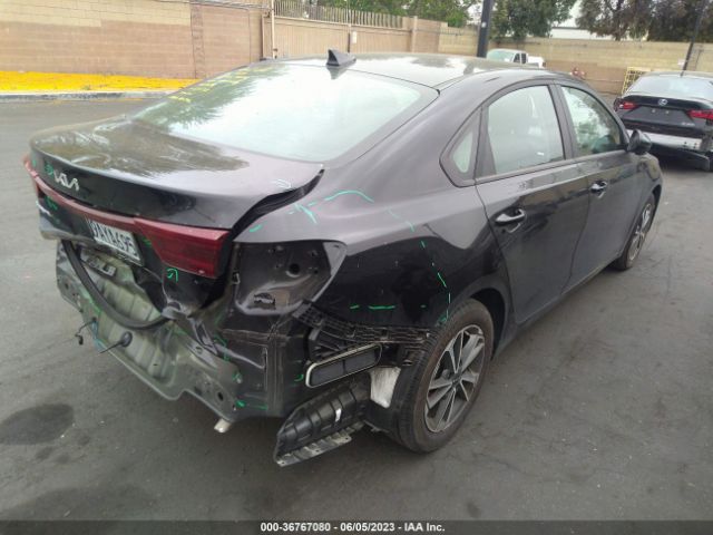 3KPF24AD8NE463659 KIA Forte Lxs