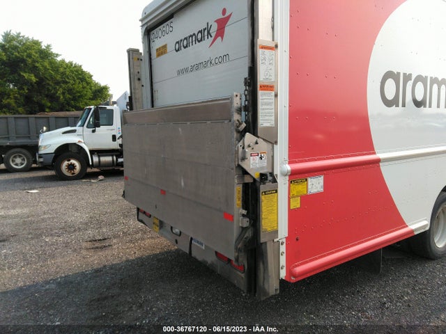 2014 Freightliner MT 55G FRONT GASOLINE ENGINE WALK IN VAN CHASSIS, VIN: 4UZAC3DV3ECFW4491