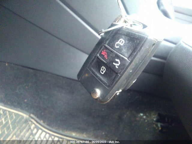 3VV3B7AX6KM098707 Volkswagen TIGUAN SE