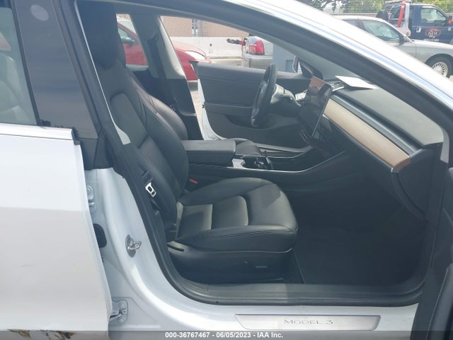 Tesla Model 3 Long Range/performance 2019 5YJ3E1EB2KF511471 Image 7