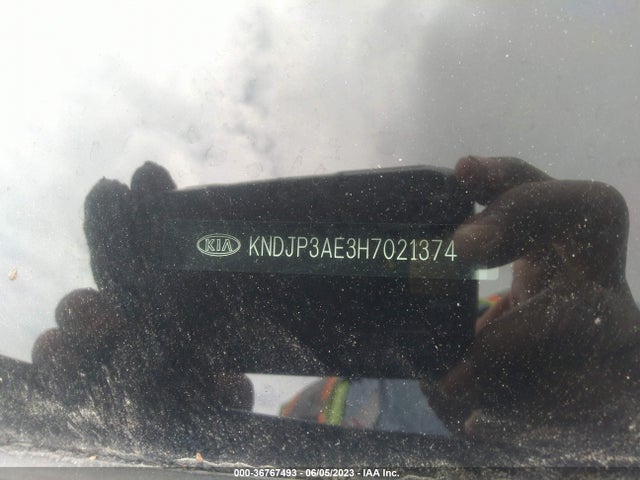 2017 KIA SOUL EV EV VIN: KNDJP3AE3H7021374