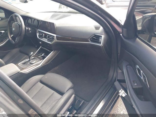 3MW5R1J57K8A04239 BMW 3 Series 330i