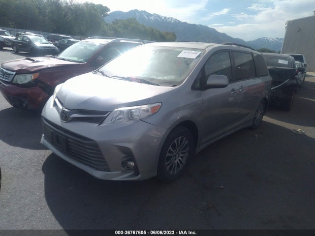 Toyota Sienna Xle Auto Access 2018 5TDYZ3DC7JS917126 Image 2