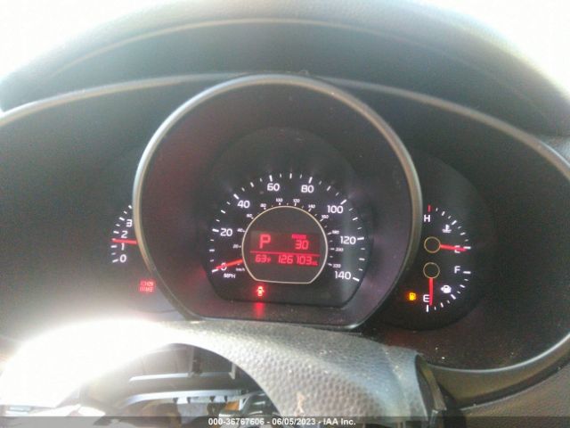 KNDJN2A2XF7750877 KIA Soul Base
