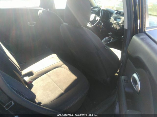 KNDJN2A2XF7750877 KIA Soul Base