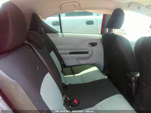 Toyota Prius C One/three/two/four 2014 JTDKDTB39E1569615 Image 8