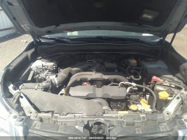 JF2SJAGC0JH472747 Subaru Forester Premium
